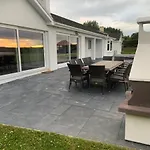 Marina Views, Kinsale, Hosted By Exquisite Homes, Sleeps 20 * Кинсэйл