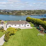 Marina Views, Kinsale, Hosted By Exquisite Homes, Sleeps 20 Ferienhaus *