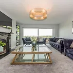 Hébergement de vacances Marina Views, Kinsale, Hosted By Exquisite Homes, Sleeps 20