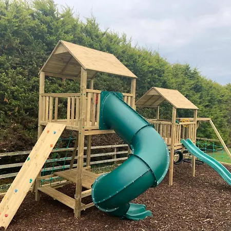 Marina Views, Kinsale, Hosted By Exquisite Homes, Sleeps 20 بيت للعطل كينسالي