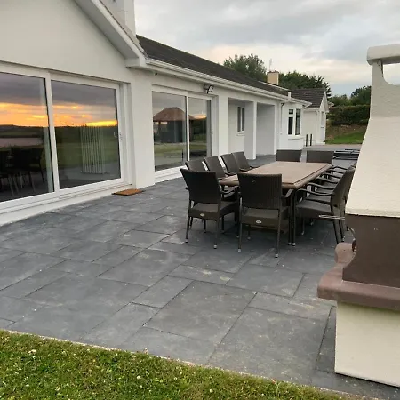 Marina Views, Kinsale, Hosted By Exquisite Homes, Sleeps 20 * Kinsale