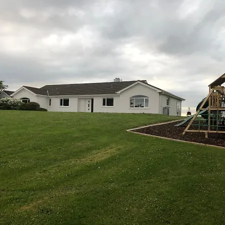 Marina Views, Kinsale, Hosted By Exquisite Homes, Sleeps 20 Holiday home *