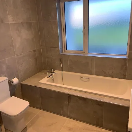 Nyaraló Marina Views, Kinsale, Hosted By Exquisite Homes, Sleeps 20 *