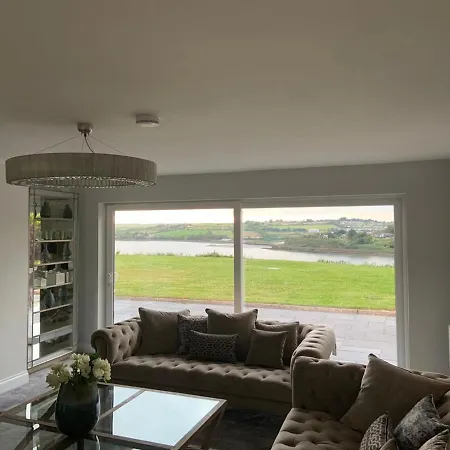Marina Views, Kinsale, Hosted By Exquisite Homes, Sleeps 20 Holiday home Kinsale