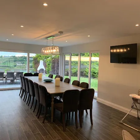Marina Views, Kinsale, Hosted By Exquisite Homes, Sleeps 20 Holiday home *