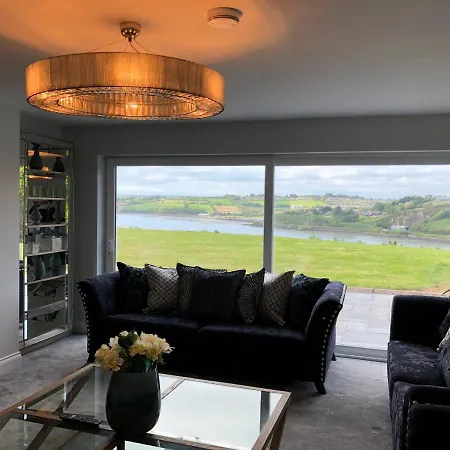 Nyaraló Marina Views, Kinsale, Hosted By Exquisite Homes, Sleeps 20