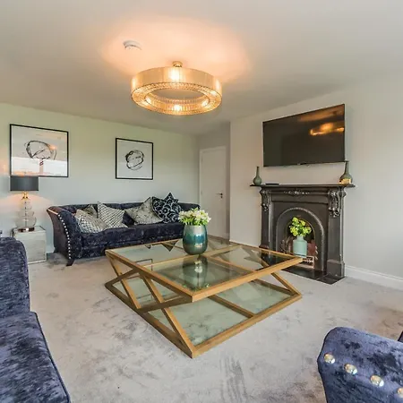 Marina Views, Kinsale, Hosted By Exquisite Homes, Sleeps 20 * Kinsale