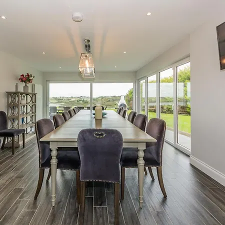 Marina Views, Kinsale, Hosted By Exquisite Homes, Sleeps 20 *
