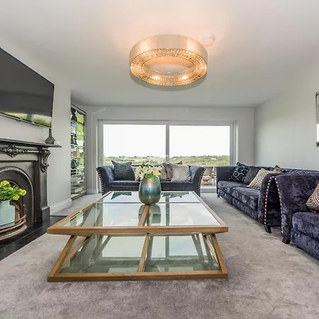 Nyaraló Marina Views, Kinsale, Hosted By Exquisite Homes, Sleeps 20