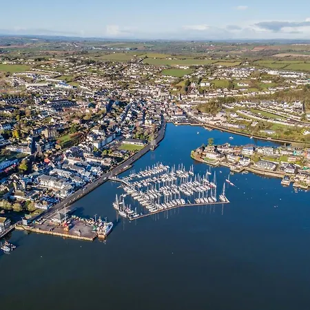 Vakantiehuis Marina Views, Kinsale, Hosted By Exquisite Homes, Sleeps 20 *