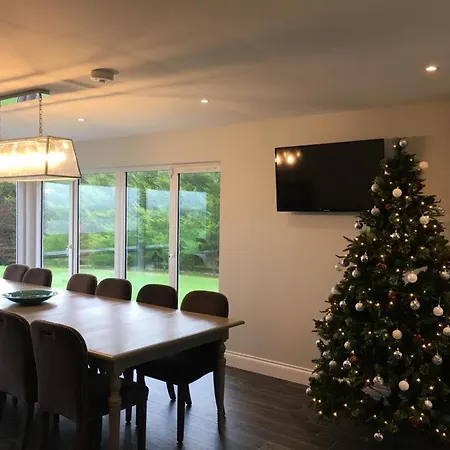 Marina Views, Kinsale, Hosted By Exquisite Homes, Sleeps 20 *