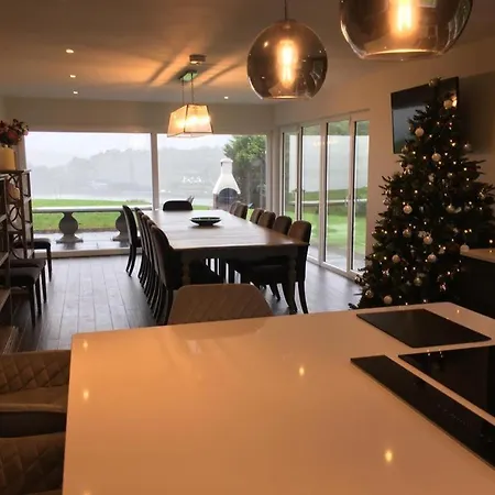 Marina Views, Kinsale, Hosted By Exquisite Homes, Sleeps 20 Kinsale