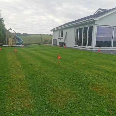 Marina Views, Kinsale, Hosted By Exquisite Homes, Sleeps 20 Dom wakacyjny