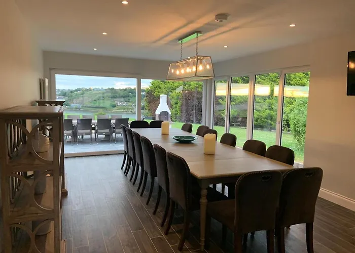 Marina Views, Kinsale, Hosted By Exquisite Homes, Sleeps 20 *