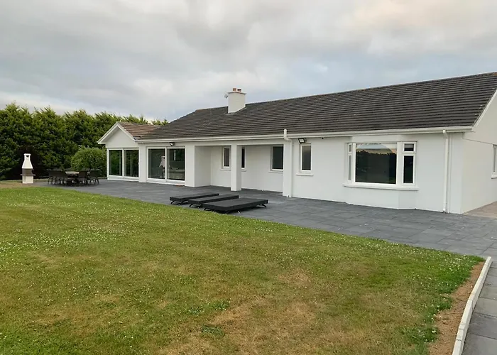 Дом отдыха Marina Views, Kinsale, Hosted By Exquisite Homes, Sleeps 20