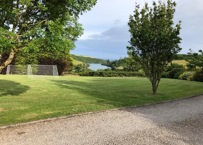 Marina Views, Kinsale, Hosted By Exquisite Homes, Sleeps 20 Feriehus