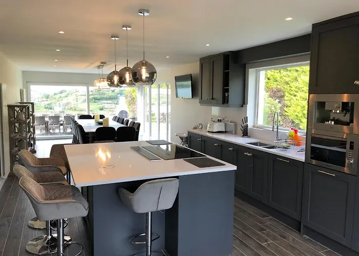 Marina Views, Kinsale, Hosted By Exquisite Homes, Sleeps 20 別荘 キンセール