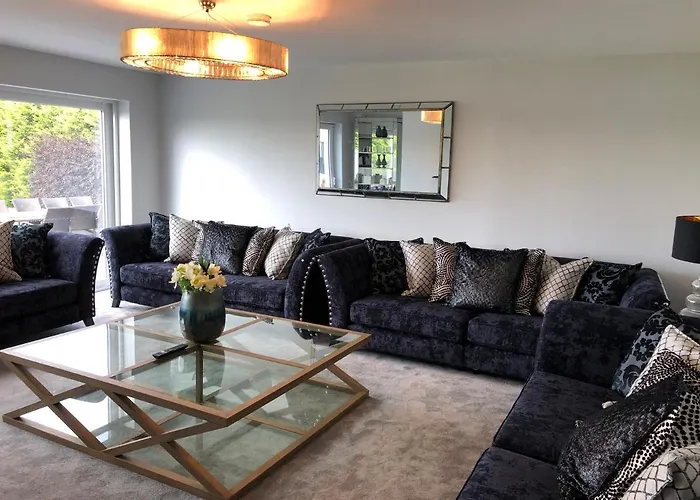 Marina Views, Kinsale, Hosted By Exquisite Homes, Sleeps 20 * Кинсэйл