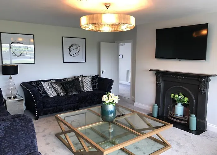 Marina Views, Kinsale, Hosted By Exquisite Homes, Sleeps 20