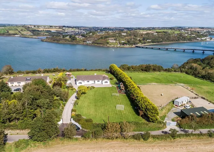 Casa vacanze Marina Views, Kinsale, Hosted By Exquisite Homes, Sleeps 20