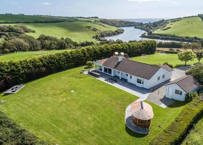 別荘 Marina Views, Kinsale, Hosted By Exquisite Homes, Sleeps 20 *