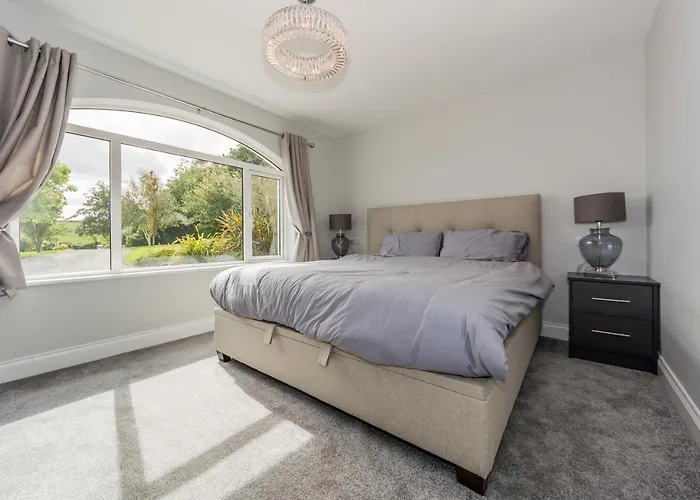 Marina Views, Kinsale, Hosted By Exquisite Homes, Sleeps 20 Feriehus Kinsale