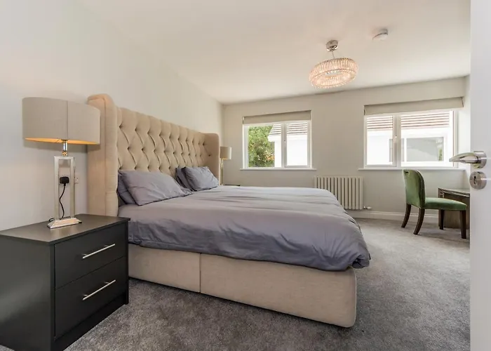 Marina Views, Kinsale, Hosted By Exquisite Homes, Sleeps 20 Feriehus Kinsale