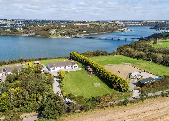 Marina Views, Kinsale, Hosted By Exquisite Homes, Sleeps 20 * Kinsale