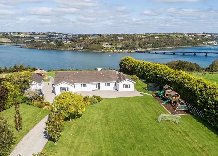 Marina Views, Kinsale, Hosted By Exquisite Homes, Sleeps 20 Feriehus *