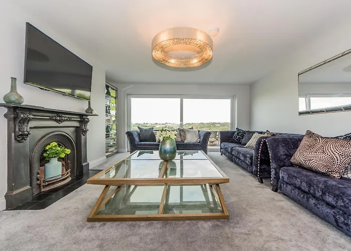 Casa vacanze Marina Views, Kinsale, Hosted By Exquisite Homes, Sleeps 20
